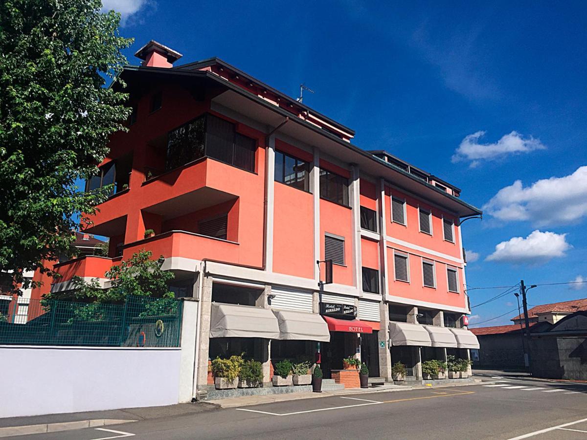 Hotel Rinaldo Apartment Borgomanero Exterior foto